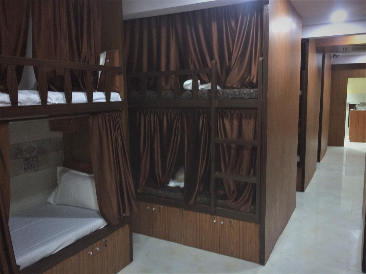 Zara Dormitory Bombay Esterno foto